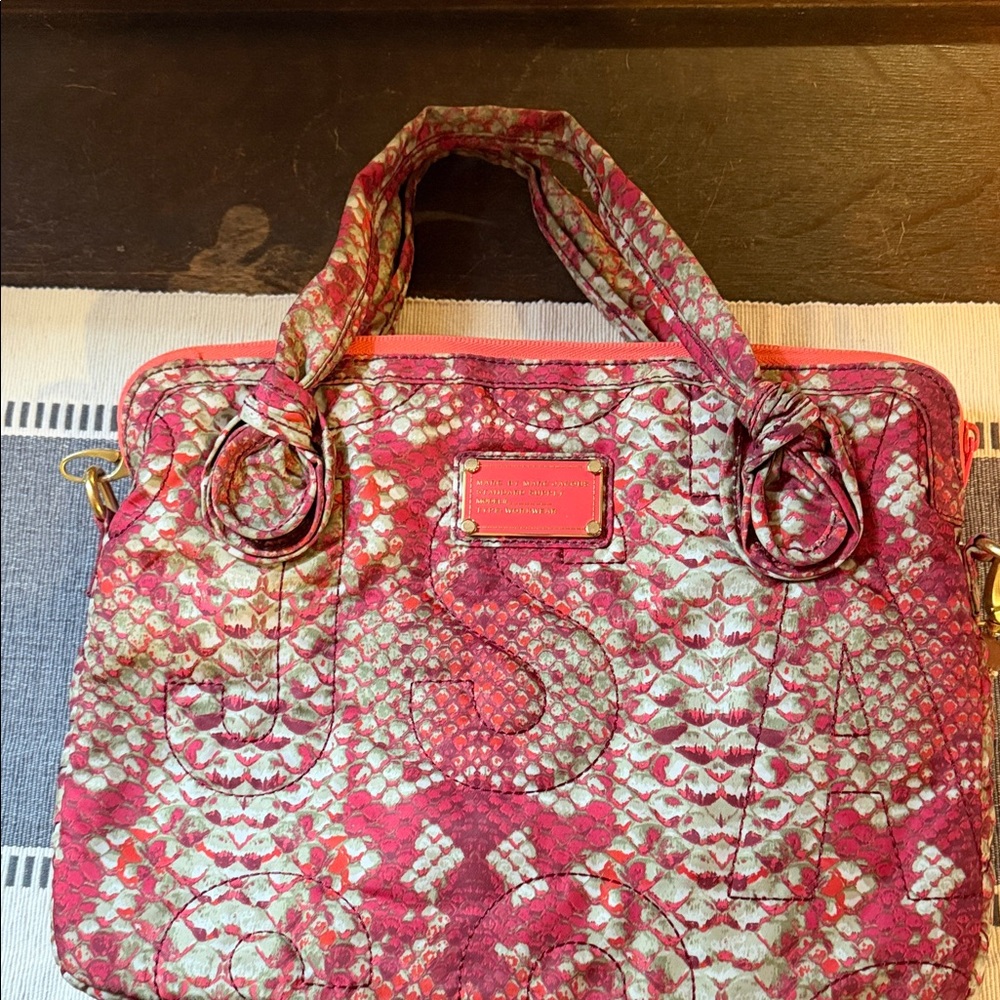 Marc Jacobs Red and White Patterned Shoulder Bag